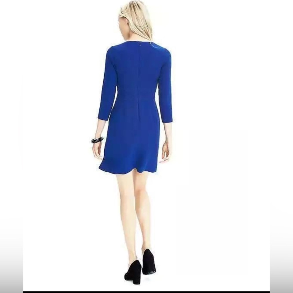 Banana Republic Double-Face Scalloped Waist Dress - Picture 3 of 8